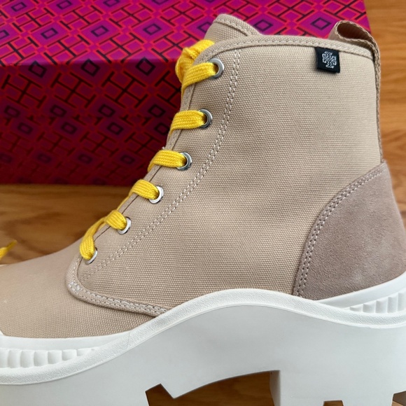 Tory Burch NIB Camp Sneaker Boot (8) - Picture 4 of 16